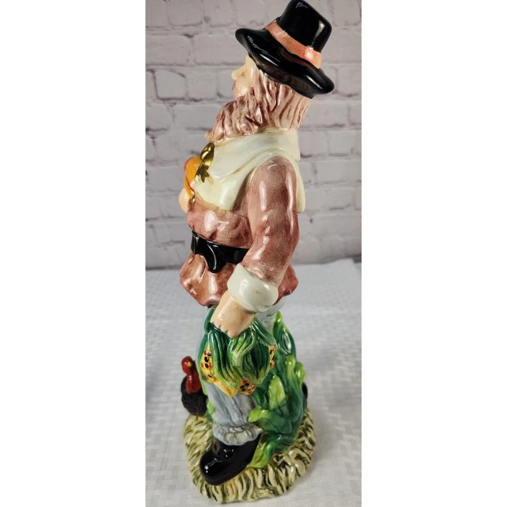 Kaldun & Bogle Pilgrim Figurine Thanksgiving Give Thanks Turkey Vegetables Corn